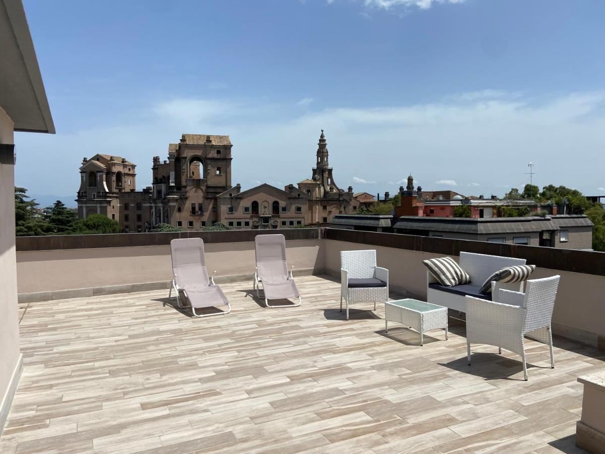 Attico Panoramico Luxury Roma Apartment Exterior photo
