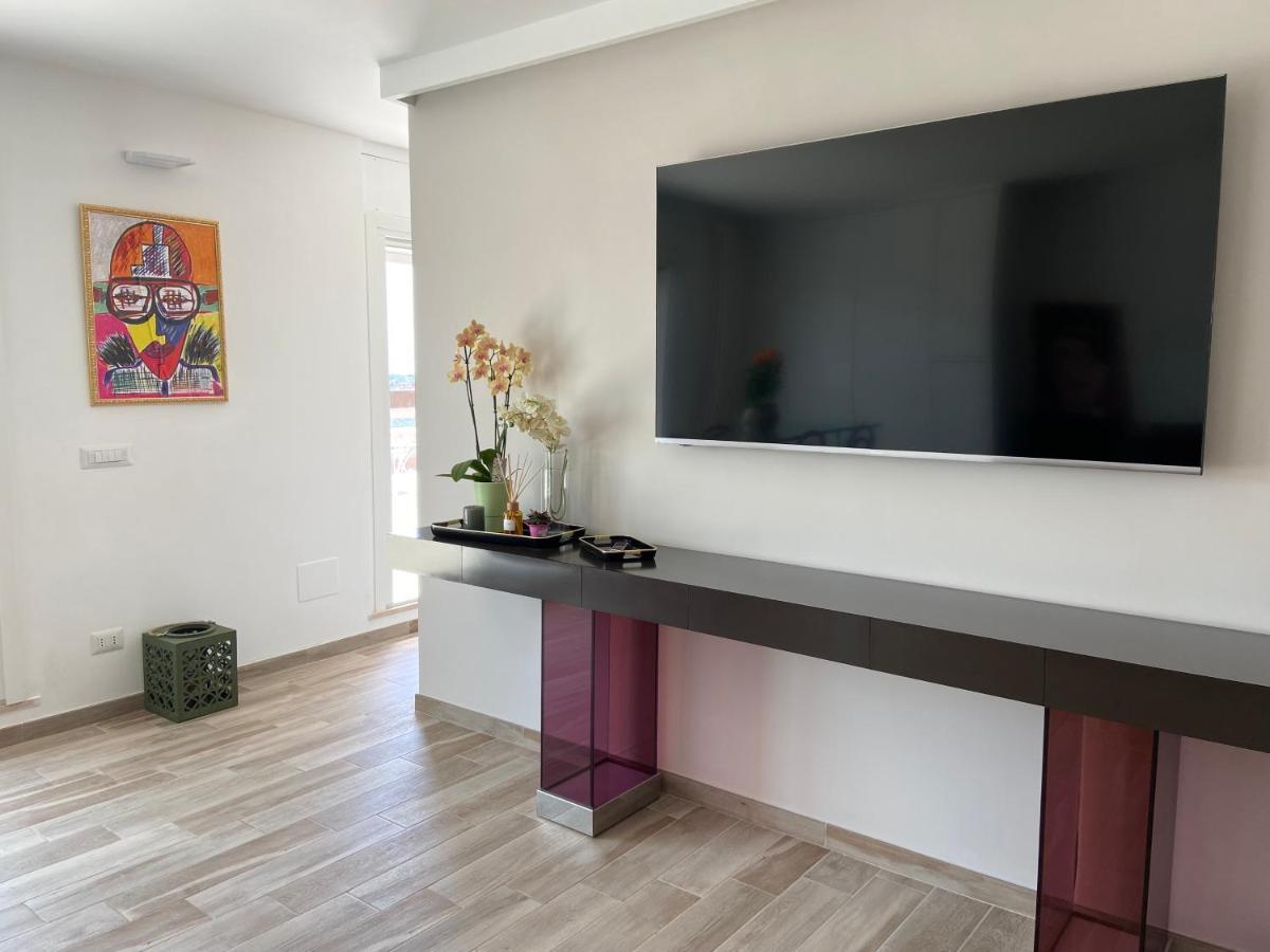 Attico Panoramico Luxury Roma Apartment Exterior photo